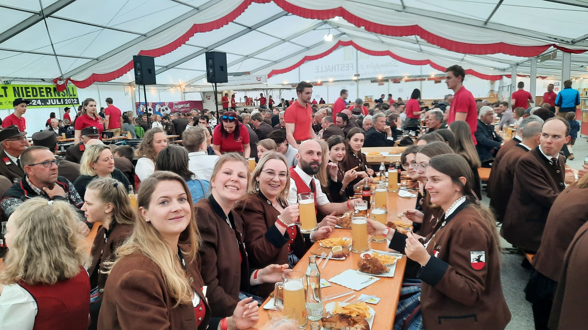 Niedernsill%20Bierzelt